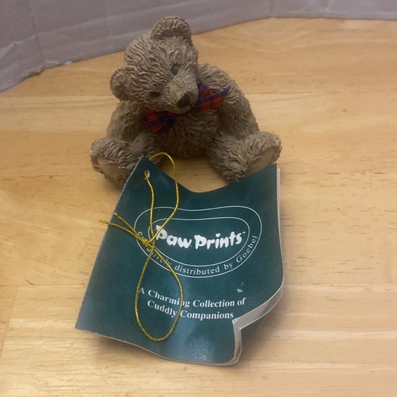 Goebel vintage beau bears paw prints Basil bear figure Has box about 3 in - Picture 6 of 6